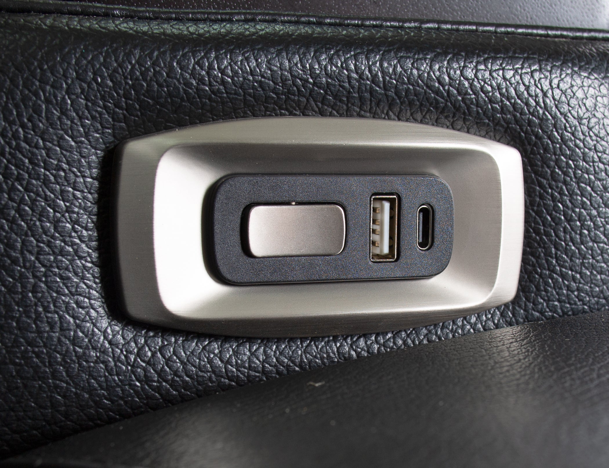 URBAN THEATRE image 5