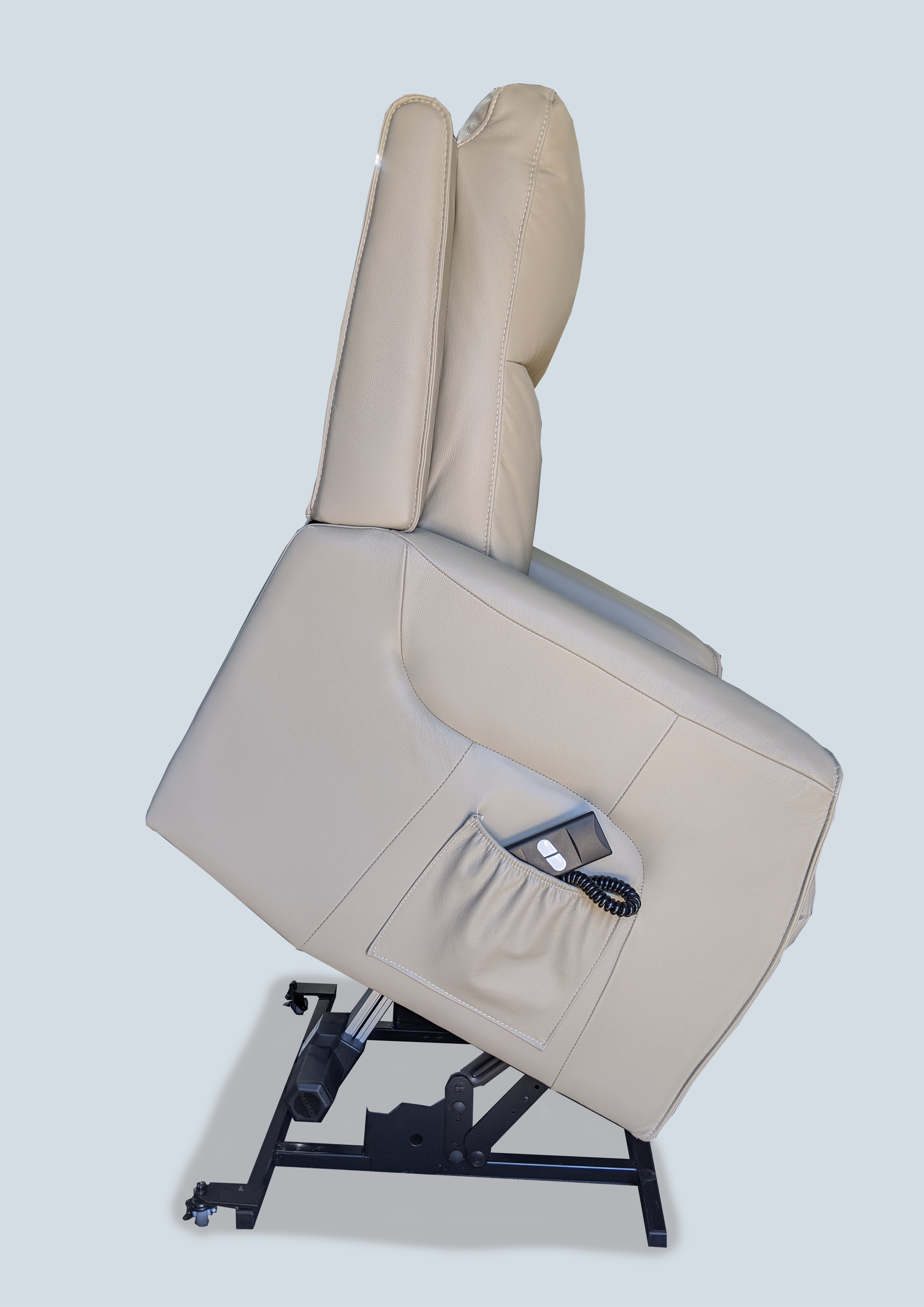 CLAREMONT - LIFT CHAIR image 3